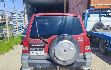 Mitsubishi Pajero iO, 2000 год, 350 000 рублей, 6 фотография