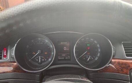 Skoda Superb III рестайлинг, 2010 год, 900 000 рублей, 8 фотография