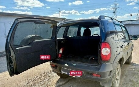 Chevrolet Niva I рестайлинг, 2017 год, 820 000 рублей, 6 фотография