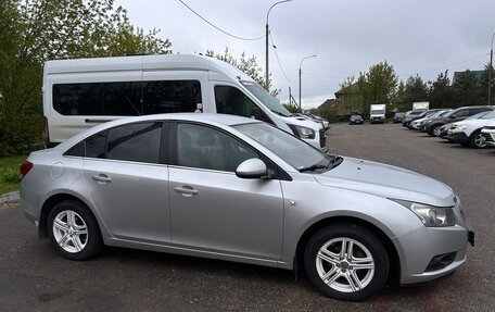 Chevrolet Cruze II, 2011 год, 900 000 рублей, 4 фотография