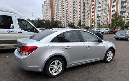 Chevrolet Cruze II, 2011 год, 900 000 рублей, 5 фотография