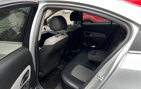 Chevrolet Cruze II, 2011 год, 900 000 рублей, 11 фотография