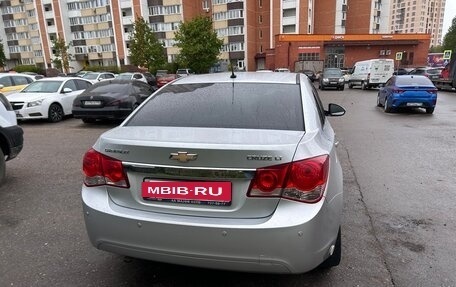 Chevrolet Cruze II, 2011 год, 900 000 рублей, 6 фотография