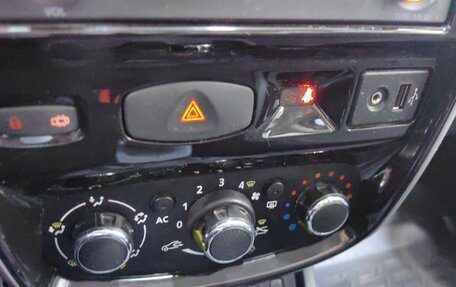 Nissan Terrano III, 2014 год, 868 000 рублей, 15 фотография