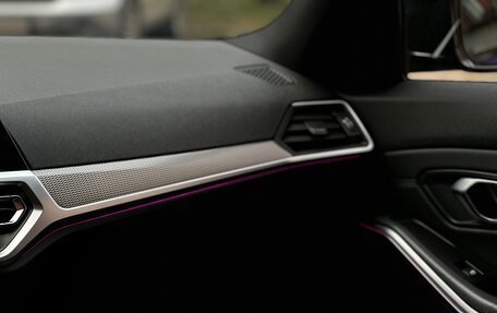 BMW 3 серия, 2019 год, 3 700 000 рублей, 13 фотография