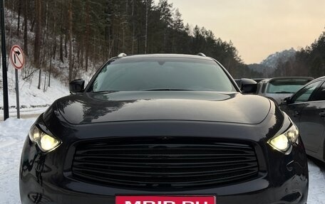 Infiniti FX II, 2011 год, 2 700 000 рублей, 1 фотография