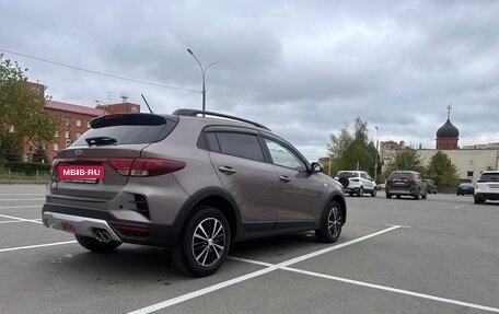 KIA Rio IV, 2021 год, 1 690 000 рублей, 3 фотография