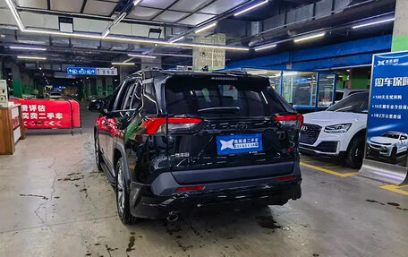 Toyota RAV4, 2023 год, 2 740 013 рублей, 4 фотография