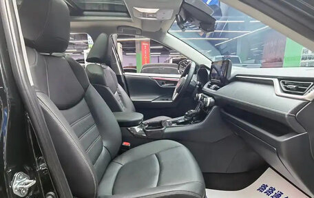 Toyota RAV4, 2023 год, 2 740 013 рублей, 15 фотография