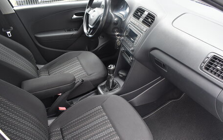 Volkswagen Polo VI (EU Market), 2016 год, 950 000 рублей, 14 фотография