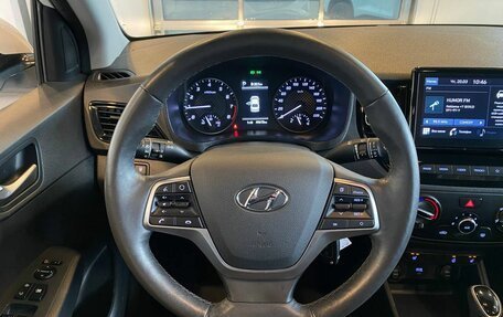 Hyundai Solaris II рестайлинг, 2021 год, 1 615 000 рублей, 10 фотография