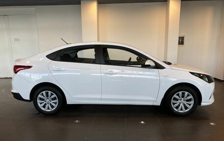 Hyundai Solaris II рестайлинг, 2021 год, 1 615 000 рублей, 2 фотография