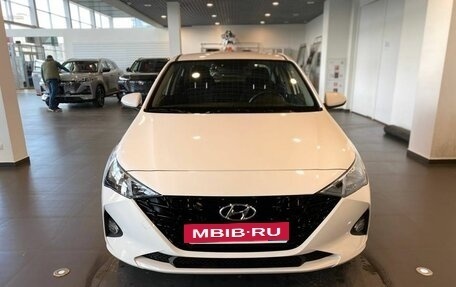 Hyundai Solaris II рестайлинг, 2021 год, 1 615 000 рублей, 8 фотография