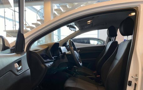 Hyundai Solaris II рестайлинг, 2021 год, 1 615 000 рублей, 16 фотография
