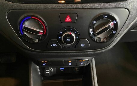 Hyundai Solaris II рестайлинг, 2021 год, 1 615 000 рублей, 15 фотография