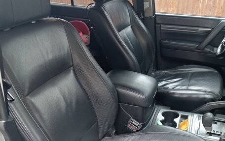 Mitsubishi Pajero IV, 2011 год, 1 700 000 рублей, 16 фотография
