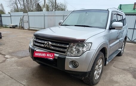 Mitsubishi Pajero IV, 2011 год, 1 700 000 рублей, 2 фотография