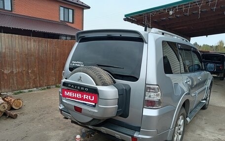 Mitsubishi Pajero IV, 2011 год, 1 700 000 рублей, 4 фотография