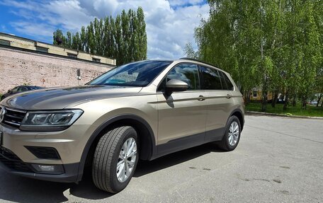 Volkswagen Tiguan II, 2020 год, 2 700 000 рублей, 3 фотография