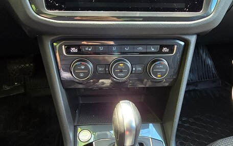 Volkswagen Tiguan II, 2020 год, 2 700 000 рублей, 10 фотография