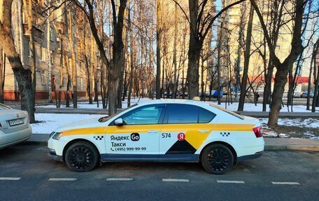 Skoda Octavia, 2019 год, 1 350 000 рублей, 4 фотография