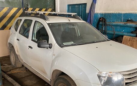 Renault Duster I рестайлинг, 2014 год, 612 000 рублей, 2 фотография
