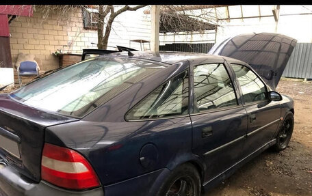 Opel Vectra B рестайлинг, 1996 год, 200 000 рублей, 4 фотография