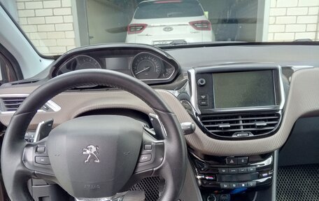 Peugeot 2008 II, 2014 год, 1 195 000 рублей, 8 фотография