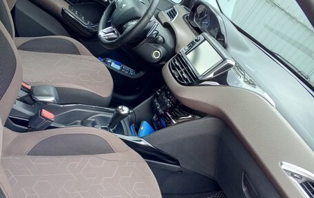 Peugeot 2008 II, 2014 год, 1 195 000 рублей, 26 фотография