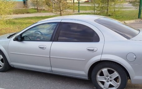 Dodge Stratus II, 2002 год, 490 000 рублей, 4 фотография