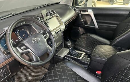 Toyota Land Cruiser Prado 150 рестайлинг 2, 2017 год, 5 059 000 рублей, 9 фотография