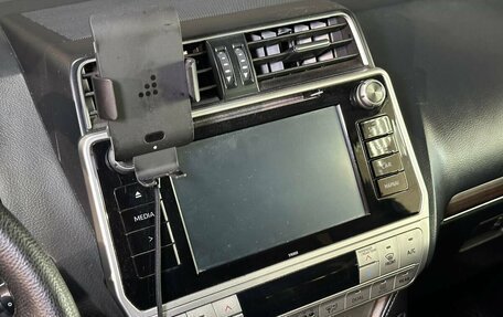 Toyota Land Cruiser Prado 150 рестайлинг 2, 2017 год, 5 059 000 рублей, 19 фотография