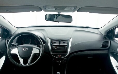Hyundai Solaris II рестайлинг, 2011 год, 550 000 рублей, 17 фотография