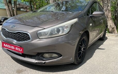 KIA cee'd III, 2014 год, 1 000 000 рублей, 2 фотография