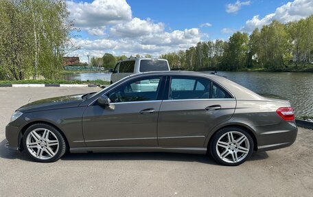 Mercedes-Benz E-Класс, 2012 год, 1 750 000 рублей, 5 фотография