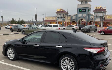 Toyota Camry, 2019 год, 2 400 000 рублей, 3 фотография