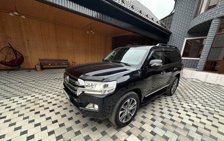 Toyota Land Cruiser 200, 2016 год, 5 000 000 рублей, 8 фотография