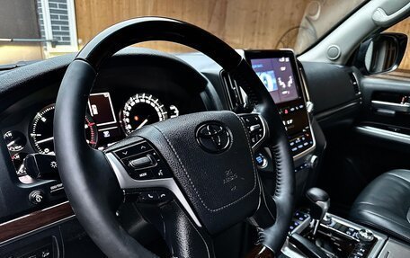 Toyota Land Cruiser 200, 2016 год, 5 000 000 рублей, 9 фотография