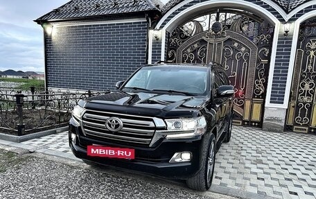 Toyota Land Cruiser 200, 2016 год, 5 000 000 рублей, 10 фотография