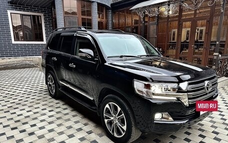 Toyota Land Cruiser 200, 2016 год, 5 000 000 рублей, 3 фотография