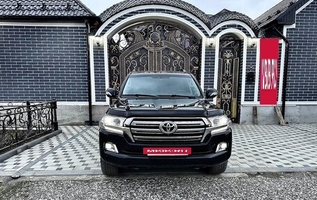 Toyota Land Cruiser 200, 2016 год, 5 000 000 рублей, 12 фотография