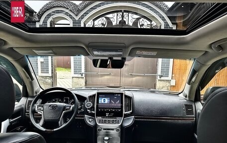 Toyota Land Cruiser 200, 2016 год, 5 000 000 рублей, 18 фотография
