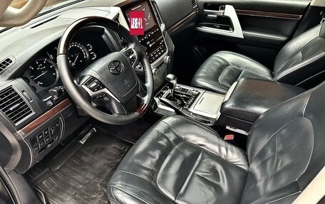 Toyota Land Cruiser 200, 2016 год, 5 000 000 рублей, 19 фотография