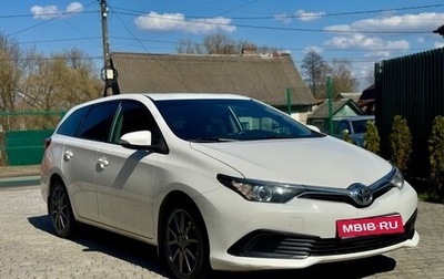 Toyota Auris II, 2016 год, 1 499 999 рублей, 1 фотография