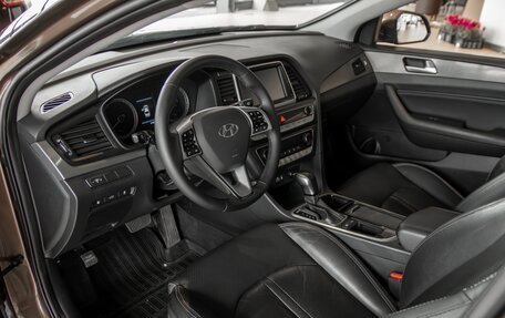 Hyundai Sonata VII, 2018 год, 1 655 000 рублей, 10 фотография