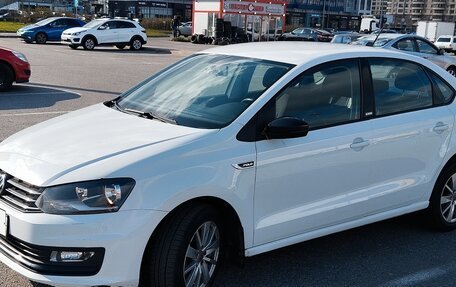 Volkswagen Polo VI (EU Market), 2018 год, 1 399 000 рублей, 2 фотография