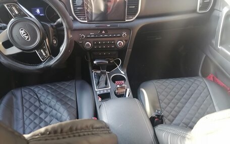 KIA Sportage IV рестайлинг, 2020 год, 1 800 000 рублей, 5 фотография
