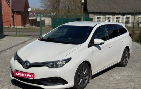 Toyota Auris II, 2016 год, 1 499 999 рублей, 11 фотография
