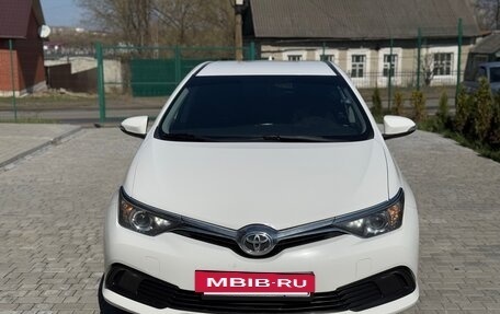 Toyota Auris II, 2016 год, 1 499 999 рублей, 13 фотография