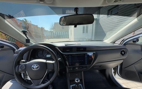 Toyota Auris II, 2016 год, 1 499 999 рублей, 32 фотография
